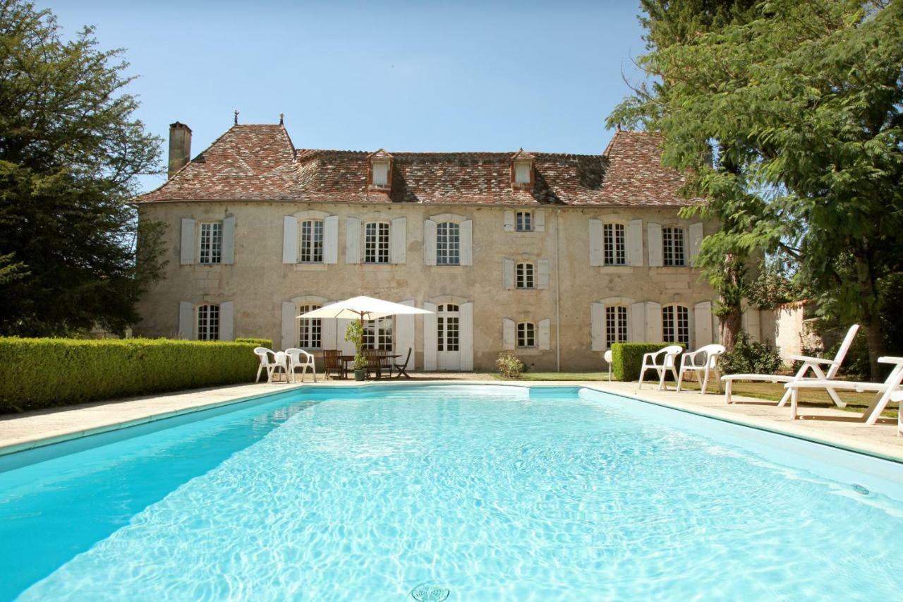 Chateau La Gentilhommiere Du Puits Notre-Dame 30 Rue De L'Eglise 24110 Saint Leon Sur L'Isle Экстерьер фото