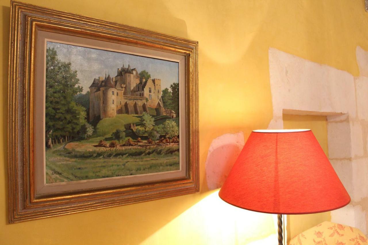 Chateau La Gentilhommiere Du Puits Notre-Dame 30 Rue De L'Eglise 24110 Saint Leon Sur L'Isle Экстерьер фото